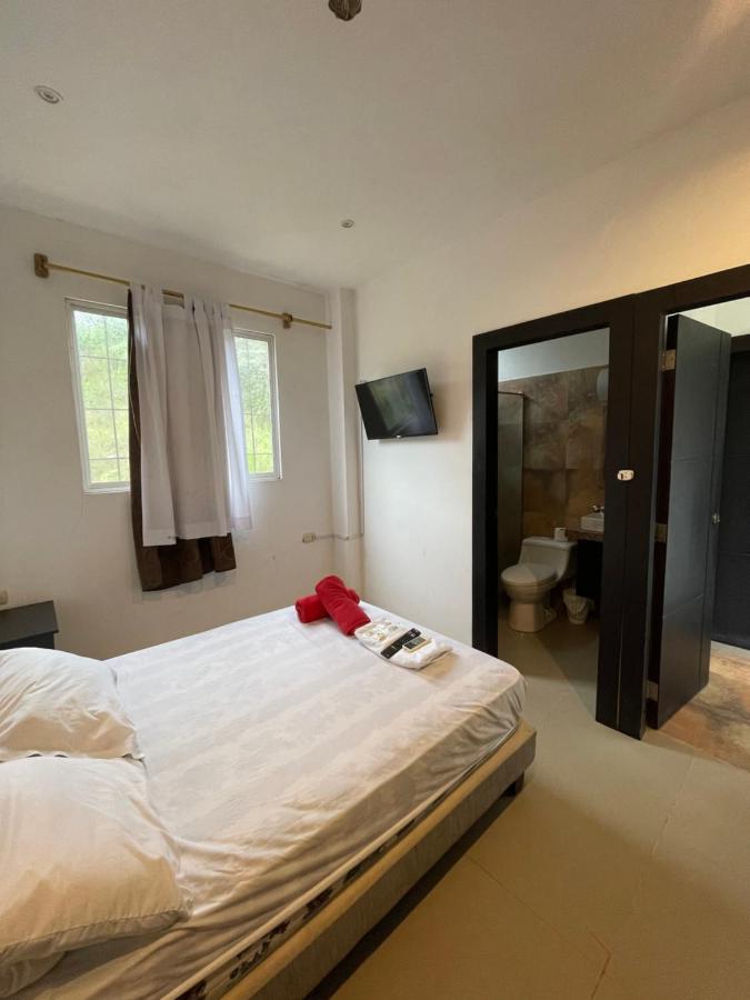 Kiwi Suites Hostel Montañita Kültér fotó