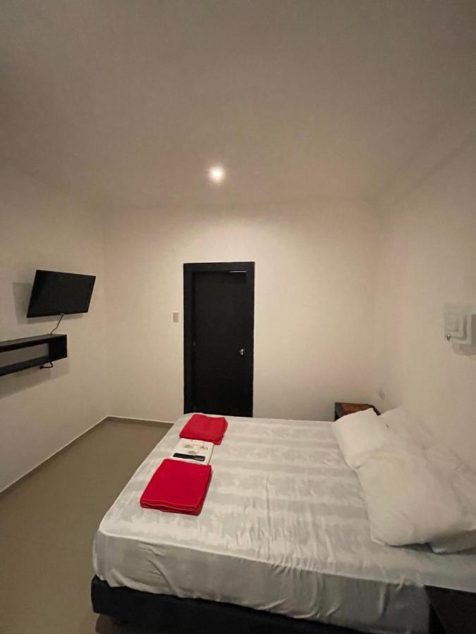 Kiwi Suites Hostel Montañita Kültér fotó