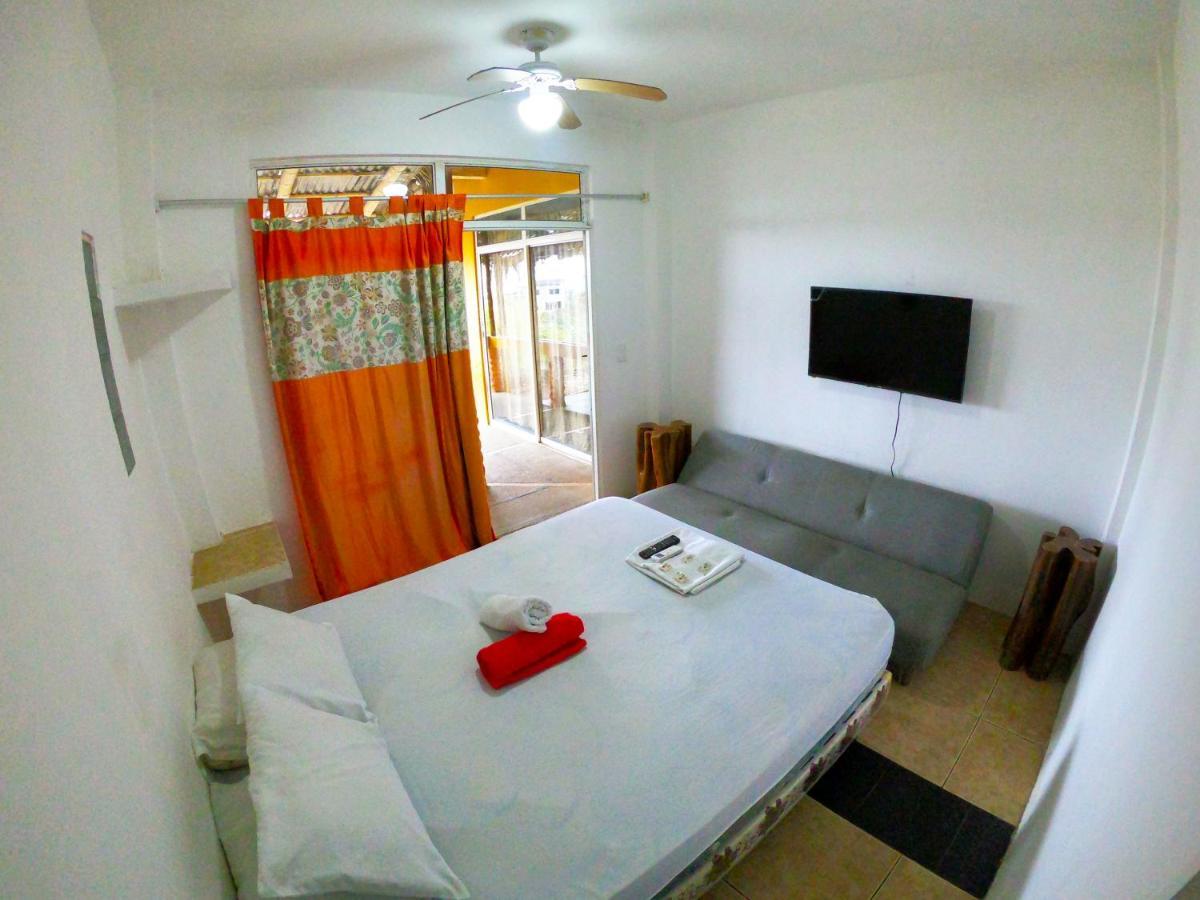 Kiwi Suites Hostel Montañita Kültér fotó