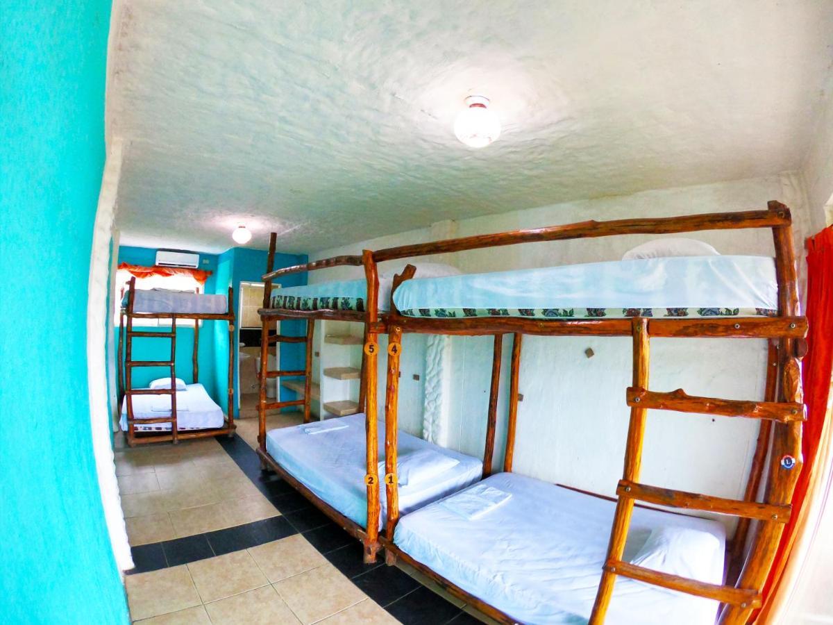 Kiwi Suites Hostel Montañita Kültér fotó