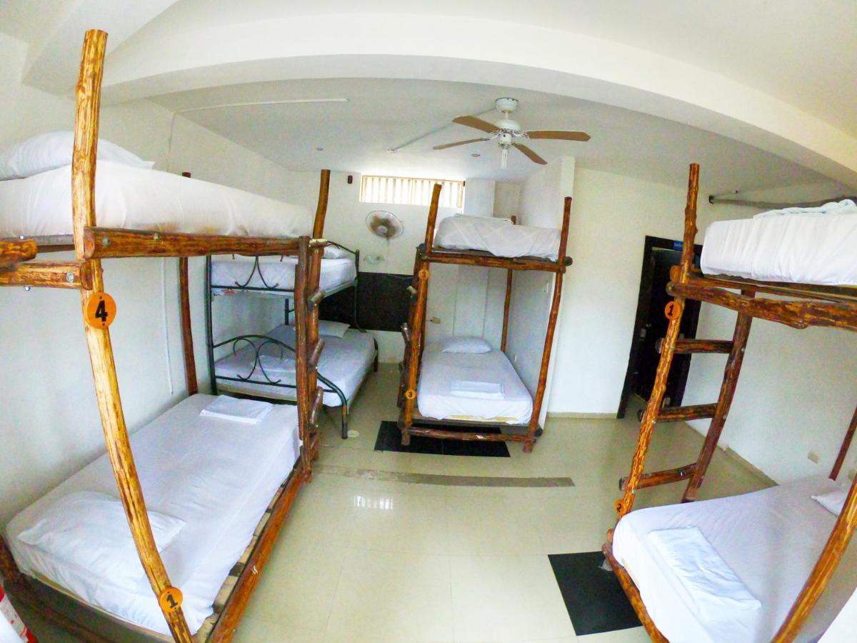 Kiwi Suites Hostel Montañita Kültér fotó