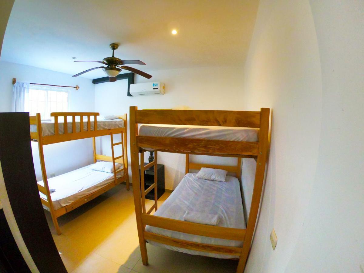 Kiwi Suites Hostel Montañita Kültér fotó