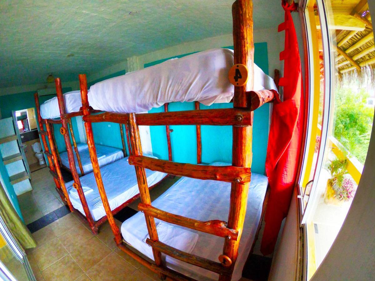 Kiwi Suites Hostel Montañita Kültér fotó