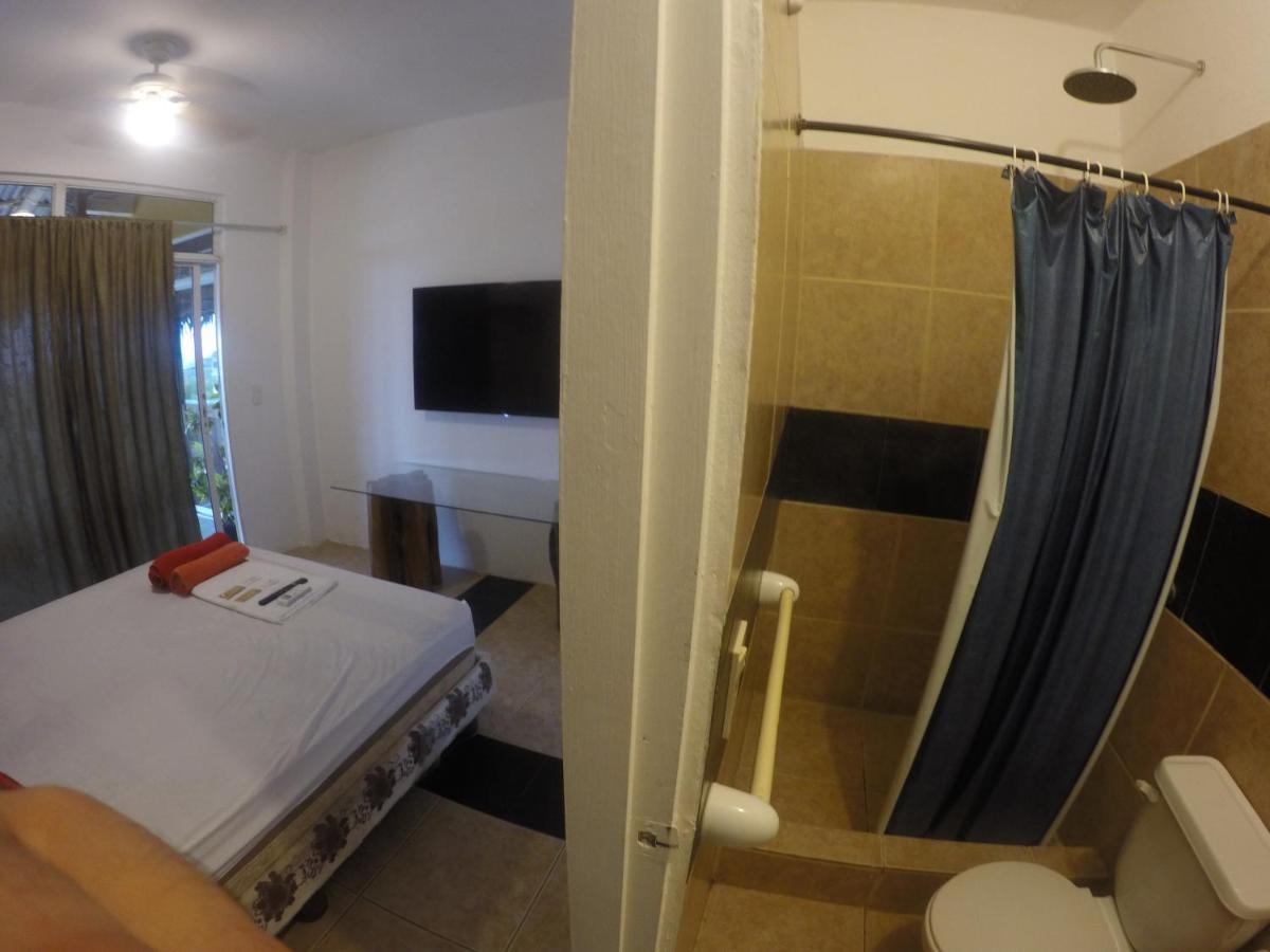 Kiwi Suites Hostel Montañita Kültér fotó
