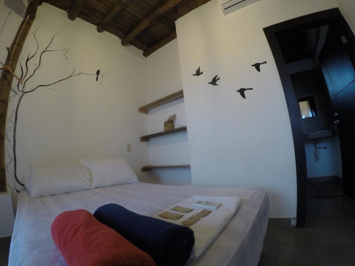 Kiwi Suites Hostel Montañita Kültér fotó