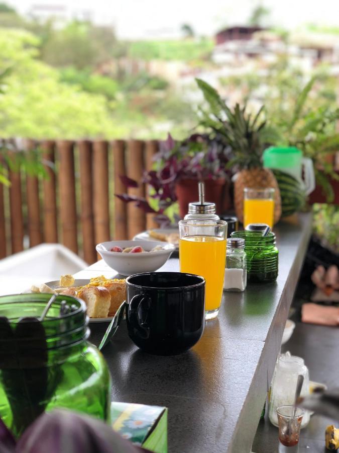 Kiwi Suites Hostel Montañita Kültér fotó
