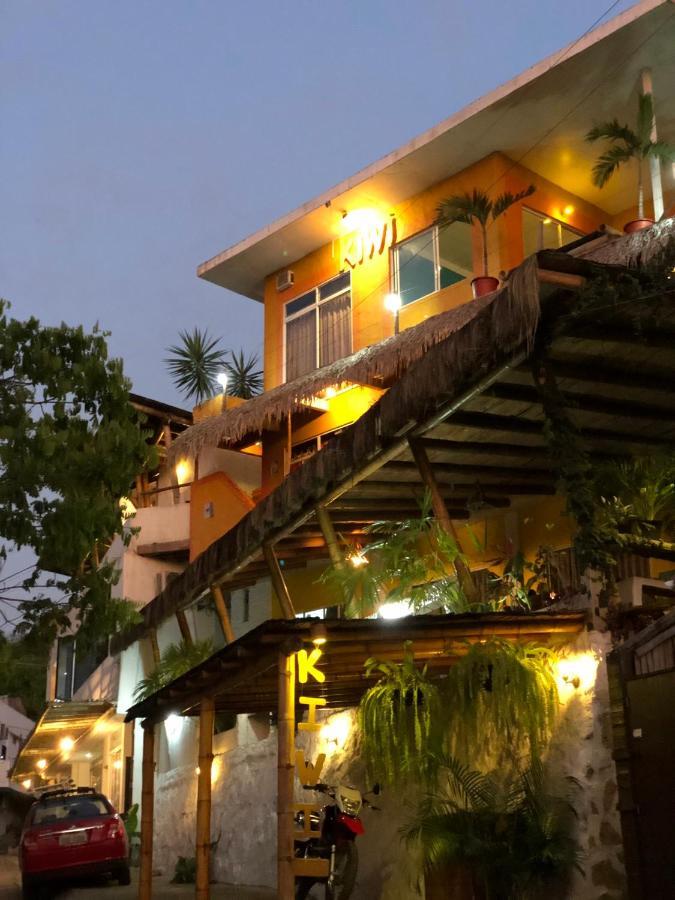 Kiwi Suites Hostel Montañita Kültér fotó